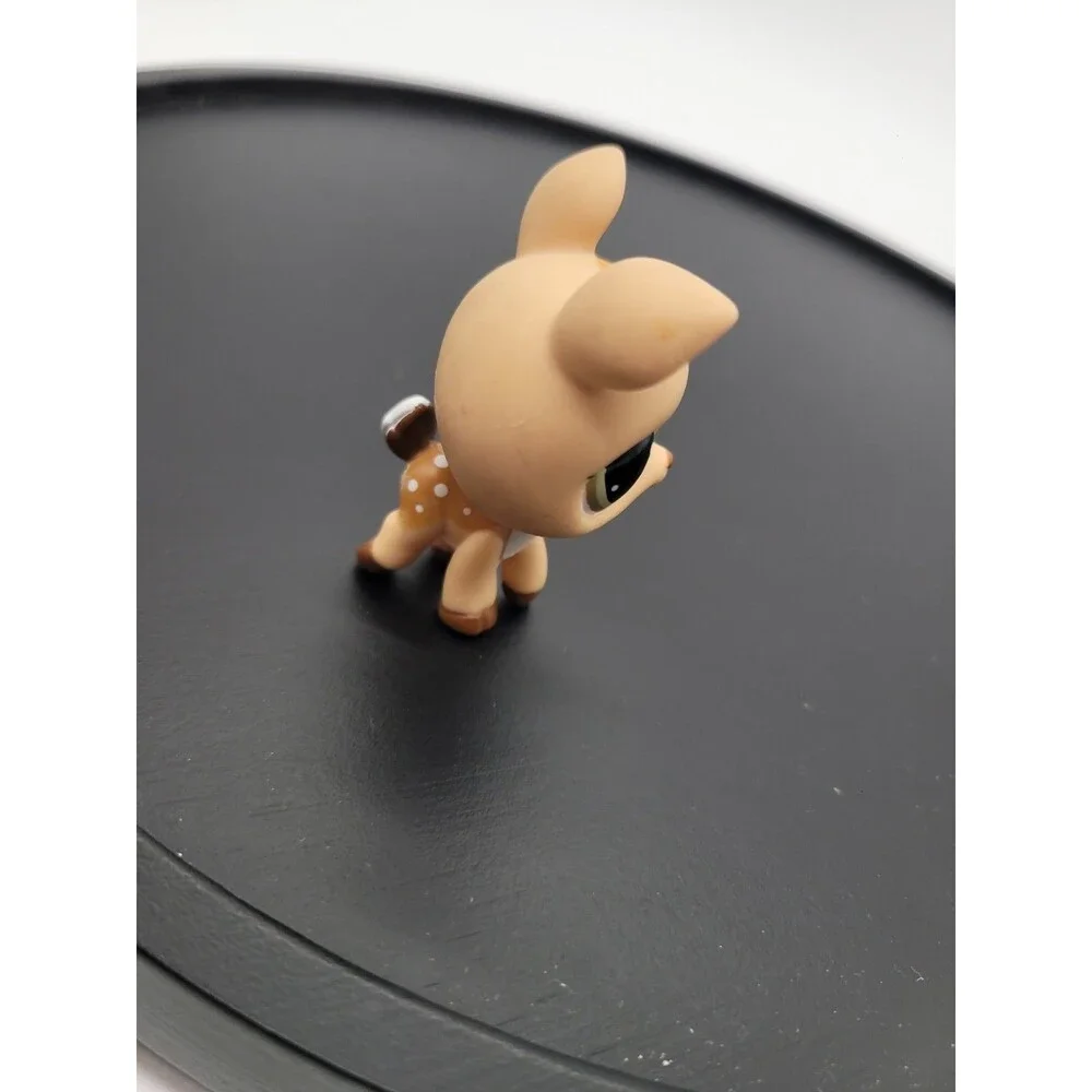 2007 Littlest Pet Shop #C-031  Tan Deer with Green Flower Eyes